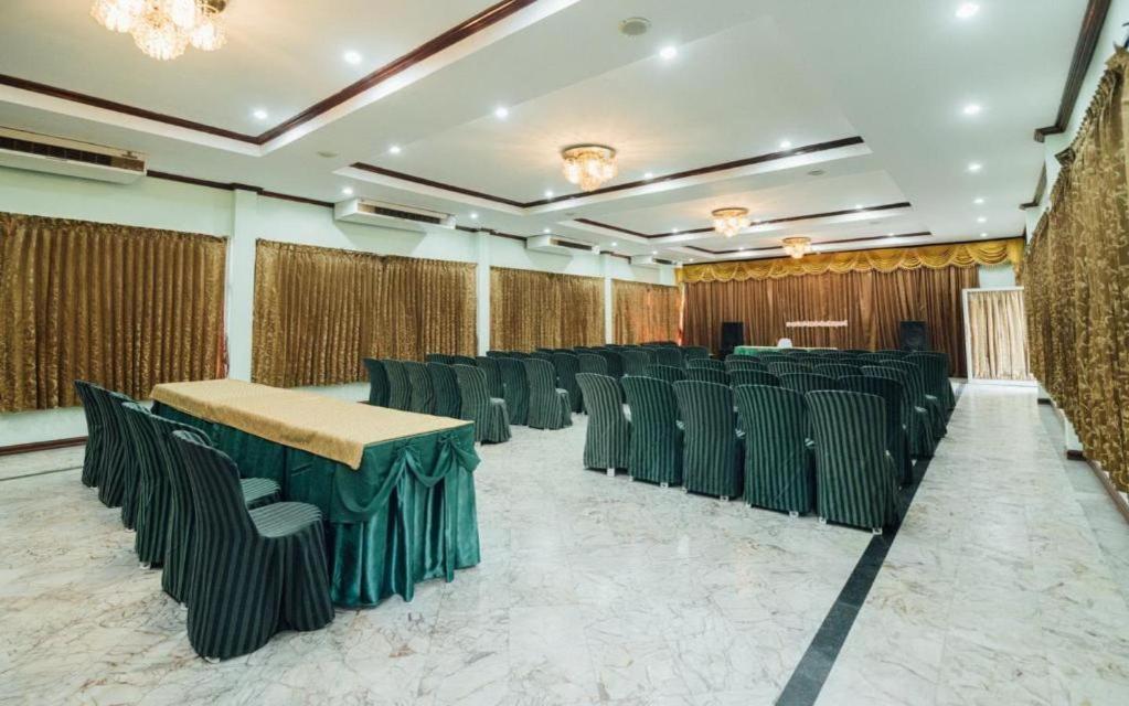 The Pine Resort Pathum Thani Luaran gambar