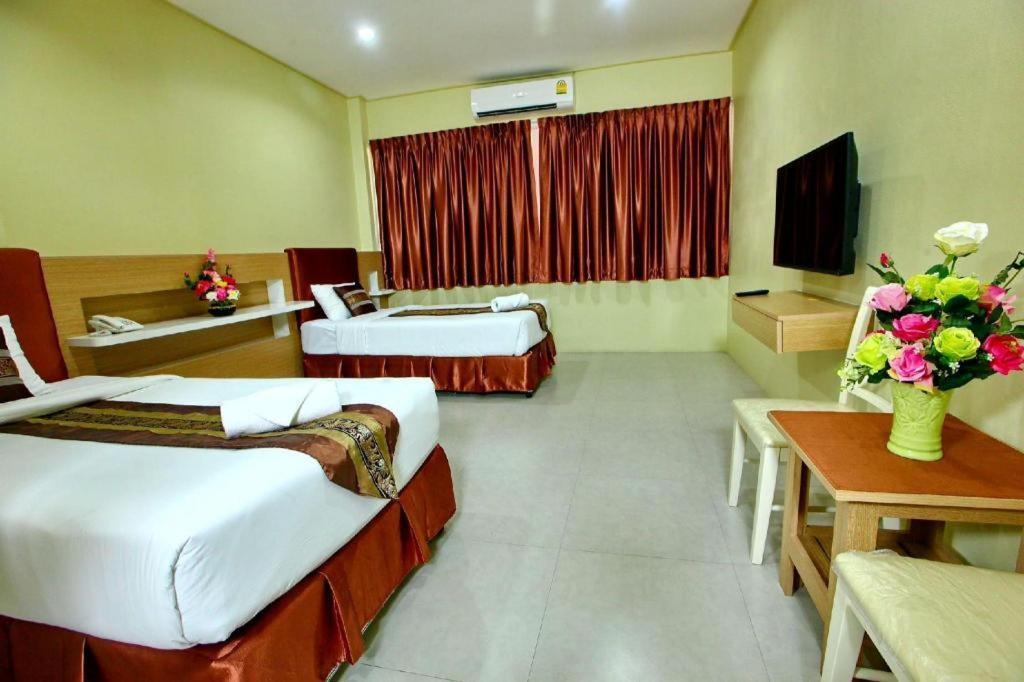The Pine Resort Pathum Thani Luaran gambar